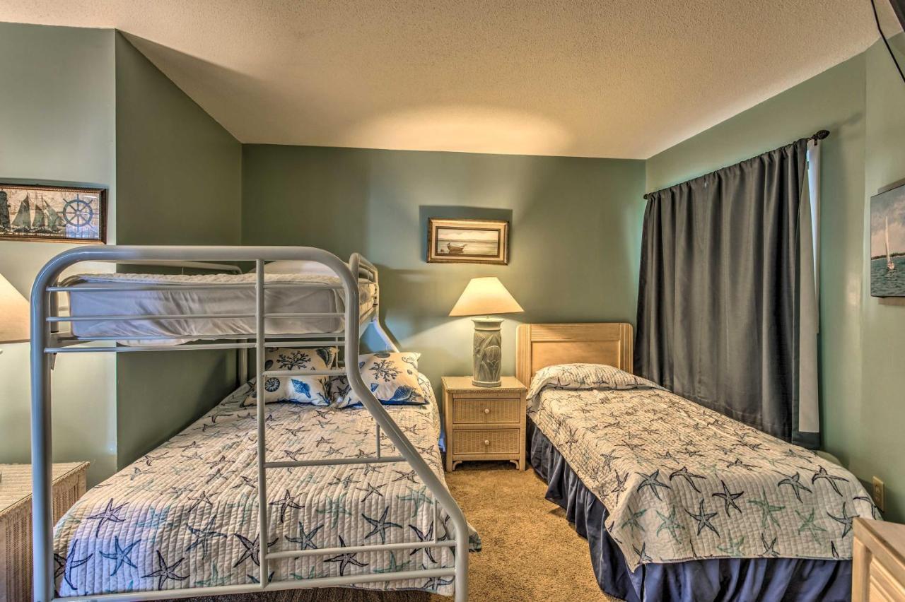Apartment Lovers Haven Oceanfront With Pool!