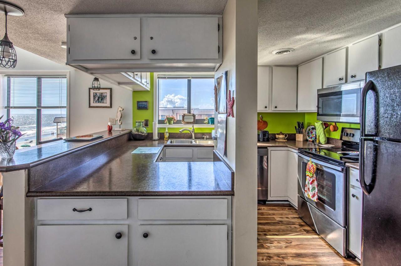 Lovers Haven Oceanfront With Pool! Myrtle Beach