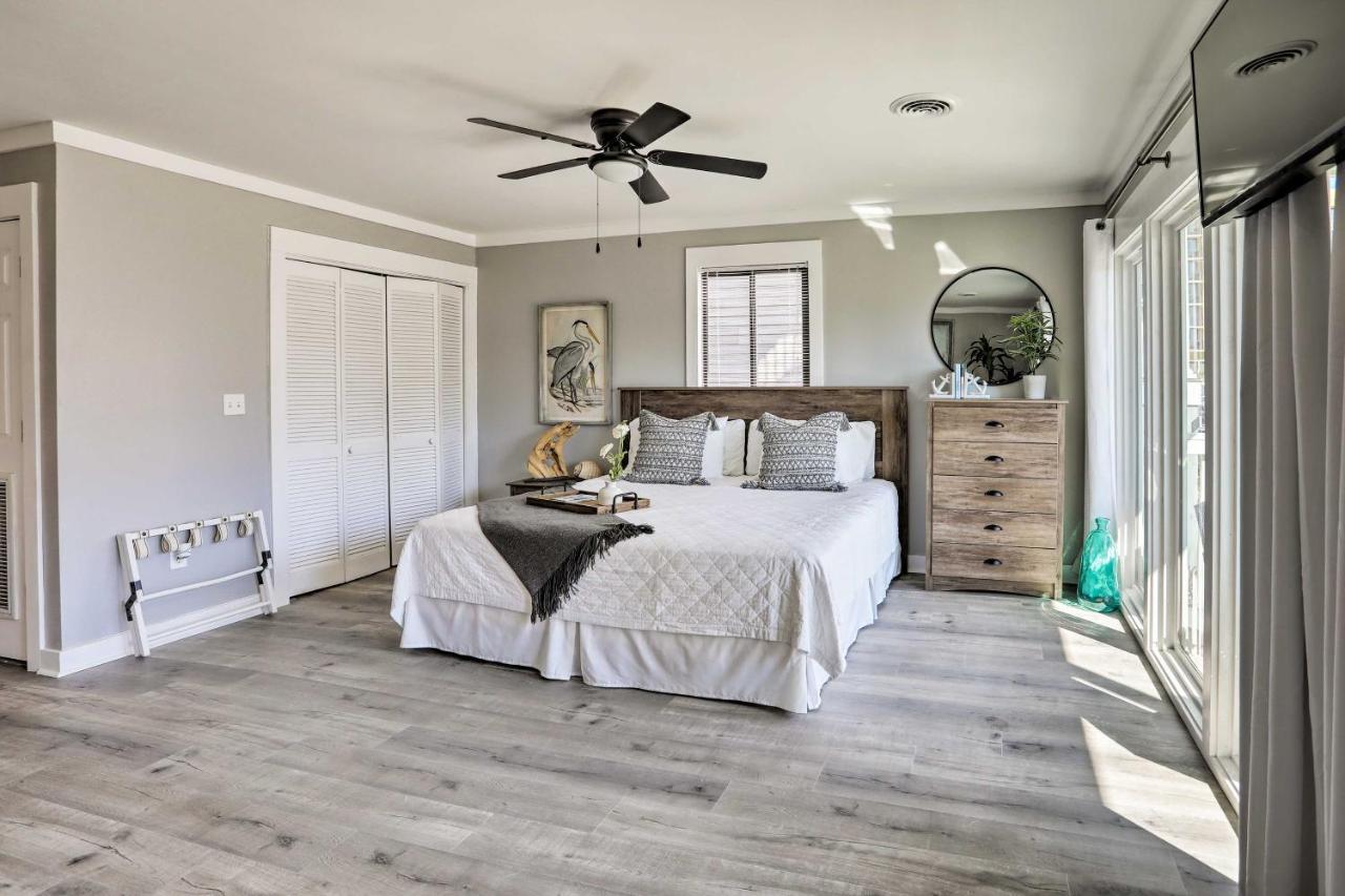 Updated 1-block Walk To Surfside Beach! Apartment