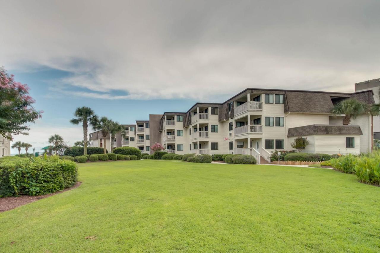 2 Bedroom Ocean Forest Steps Away From Pristine Sandy Beaches * Myrtle Beach