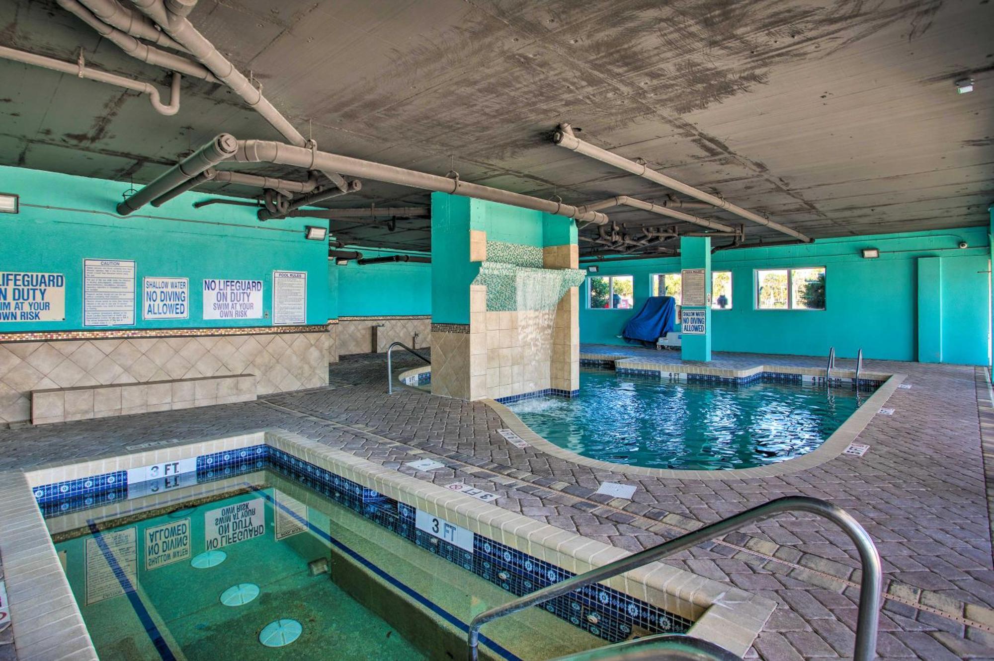 Oceanfront With Huge Balcony Walk To Skywheel Apartment *