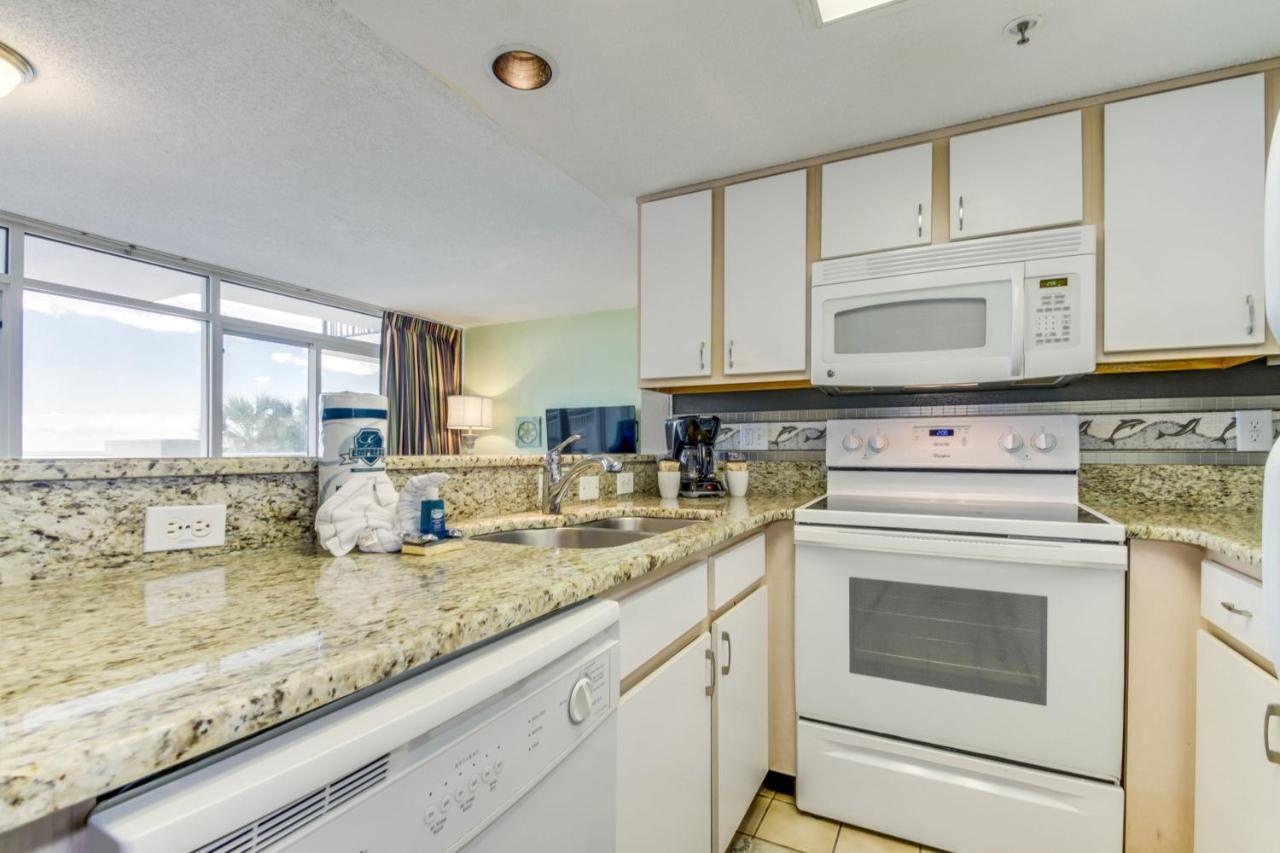 Hosteeva Atlantica Oceanfront Apartment Myrtle Beach