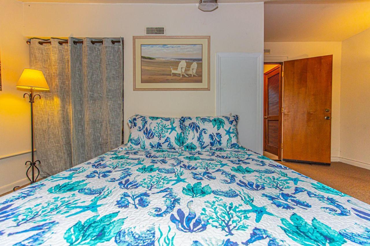 Plantation Golf Villas 2 Miles To The Beach! Sleeps 6 *
