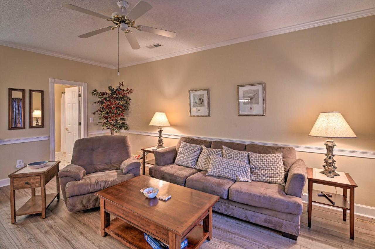 Charming On Myrtlewood Golf Course With Pool!