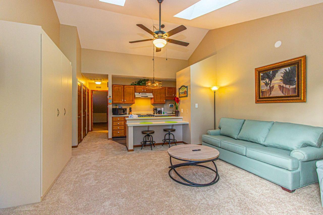Plantation Golf Villas 2 Miles To The Beach! Sleeps 6
