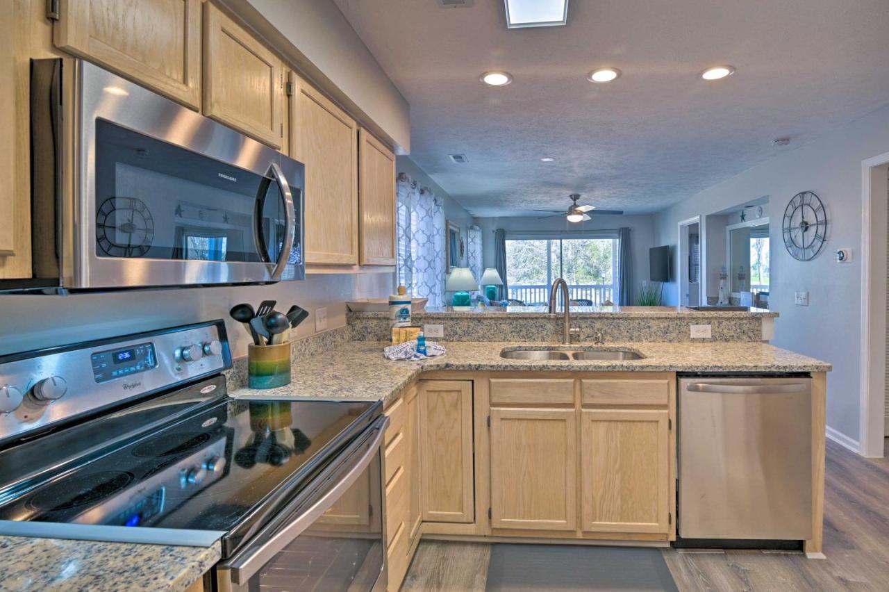 Swim, Golf, Play - Beachy River Oaks Condo!