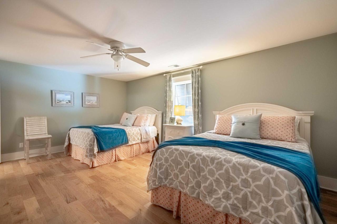 Chic North Myrtle Amenities! Villa Myrtle Beach