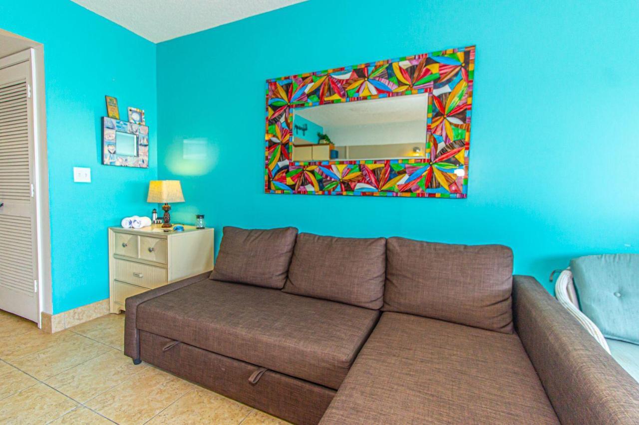 Ocean Front Studio With Amazing Views Palace 1801 Sleeps 5 Guests *