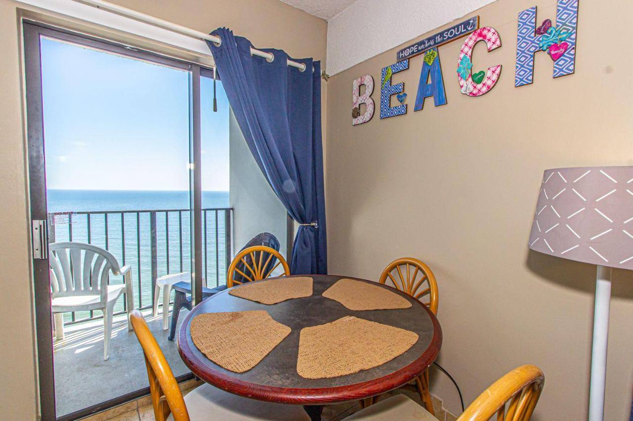 Ocean Front Studio With Amazing Views Palace 1801 Sleeps 5 Guests *
