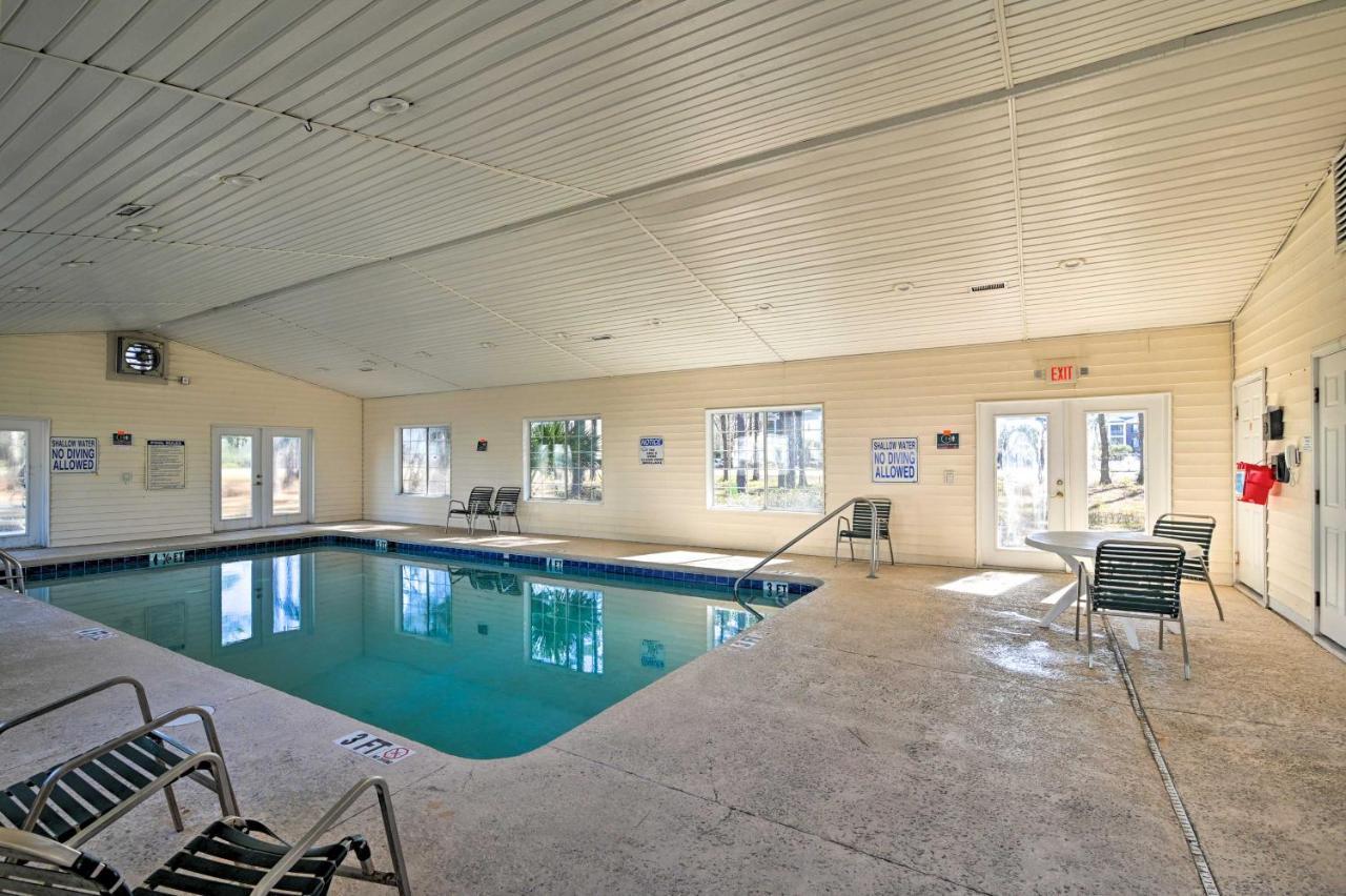 Swim, Golf, Play - Beachy River Oaks Condo! Apartment Myrtle Beach