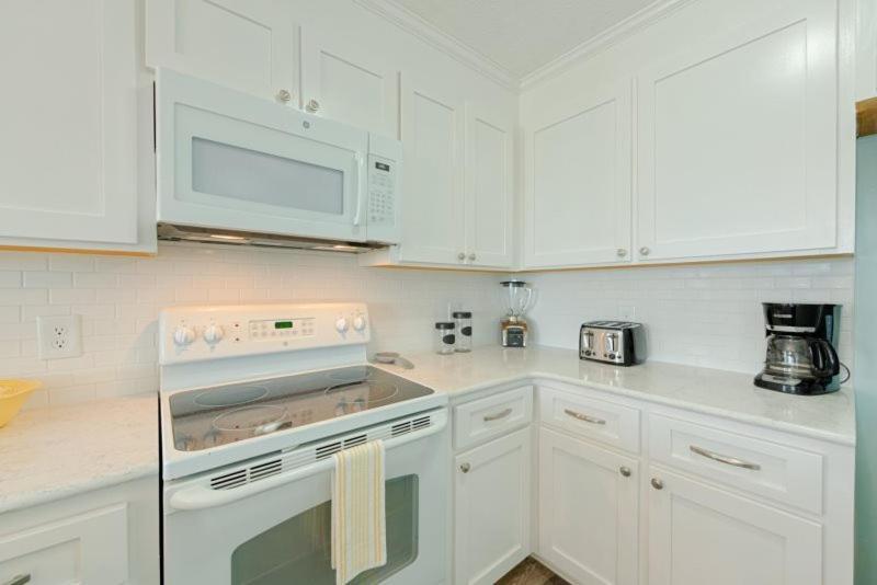 Sandy Dunes Oceanfront - Just Renovated June 2020