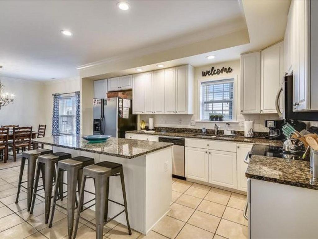 Ocean View Luxury - Sleeps 16 *