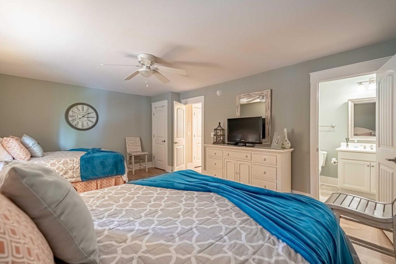 Chic North Myrtle Amenities! Villa