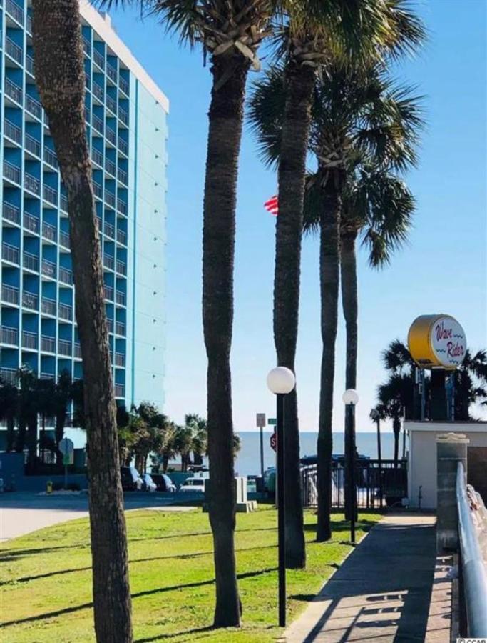 Aparthotel Wave Rider Across From Ocean Front *