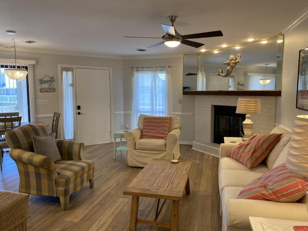 Tilghman Lakes H4 Apartment *