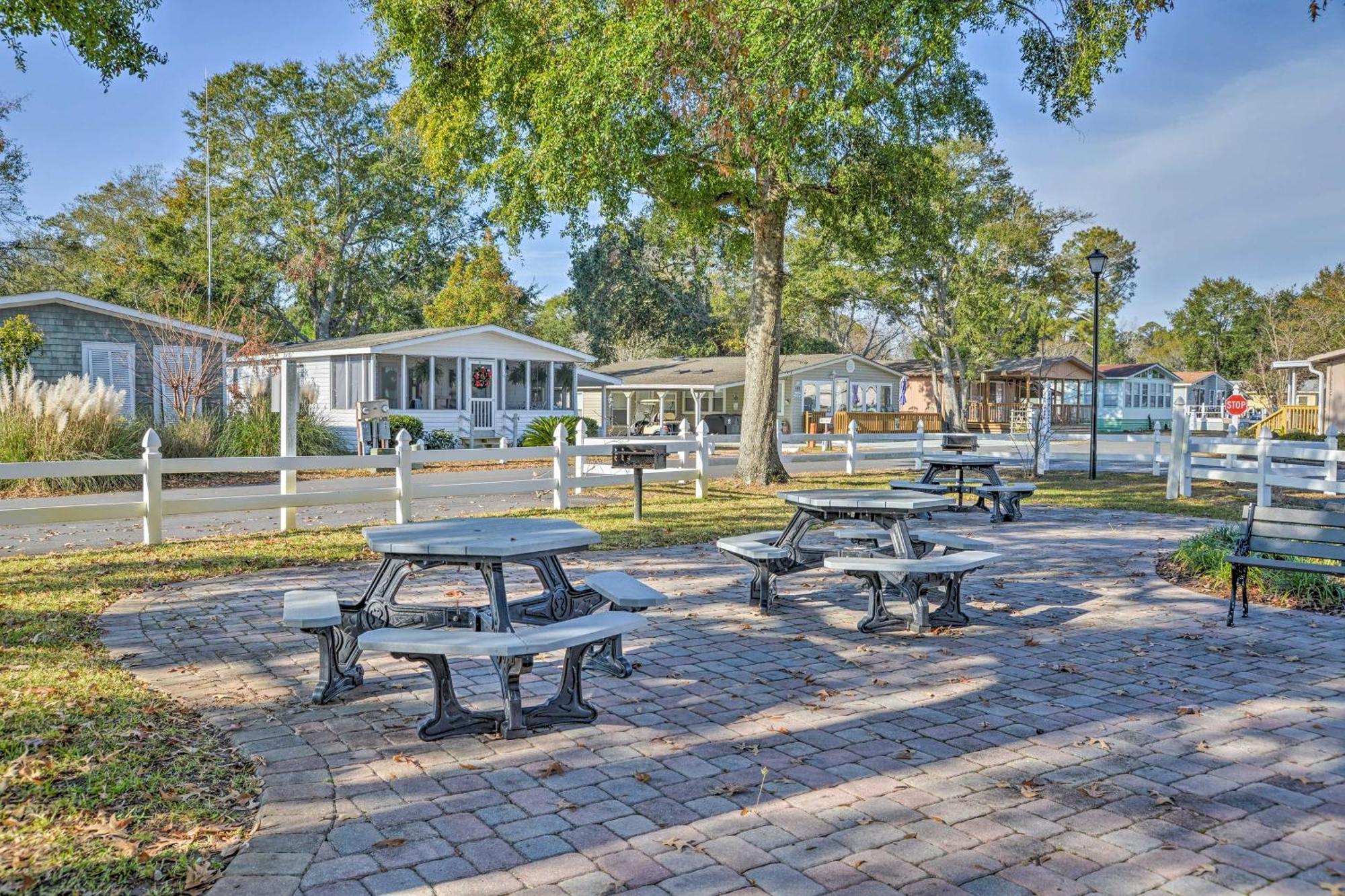 Surfside With Pool Access Walk To Beach! Myrtle Beach