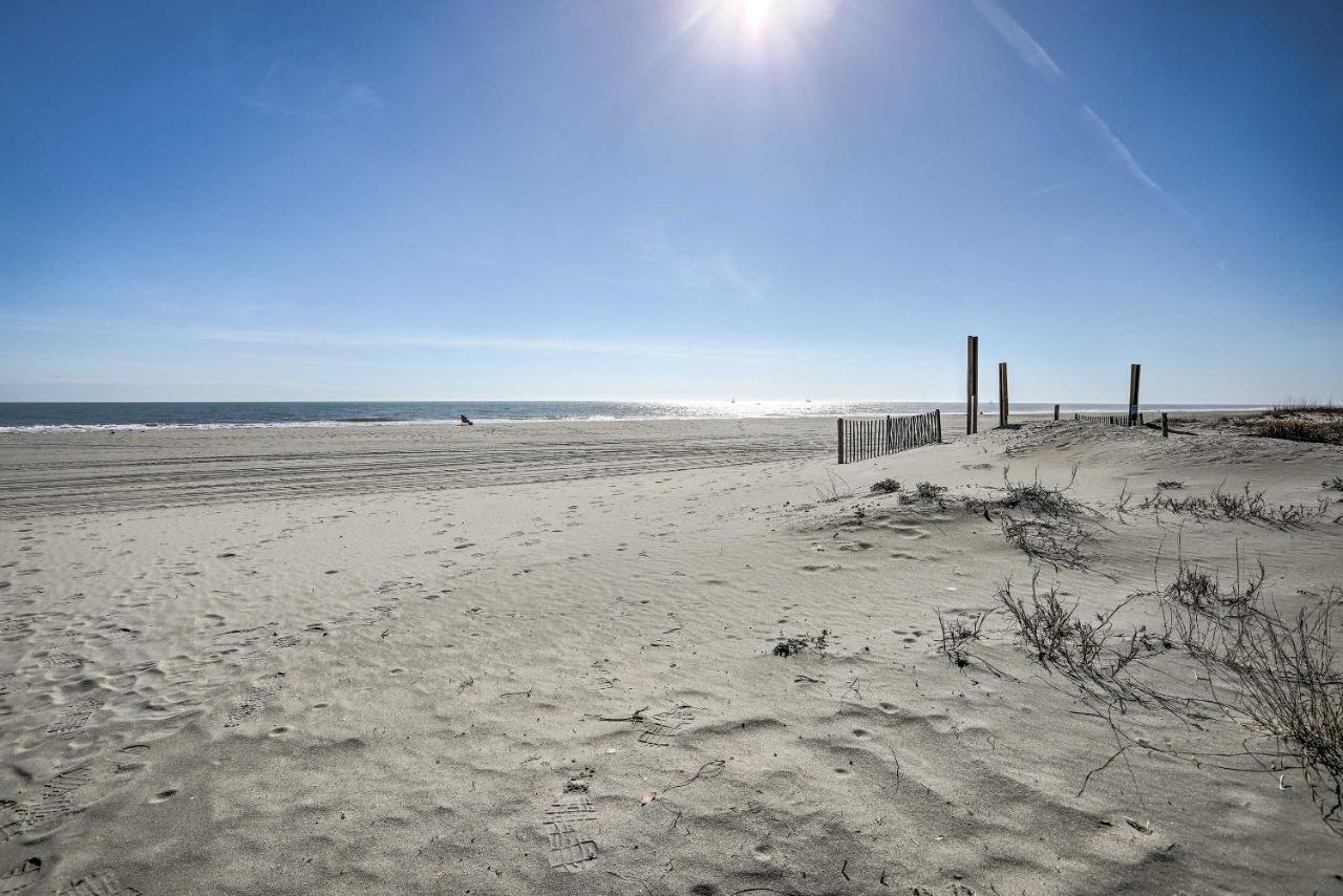 With Pool And Access About 1 Mi To Pier! Myrtle Beach