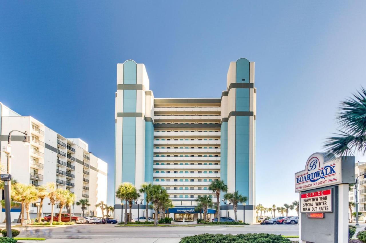 Hosteeva Boardwalk Ocean-front Apartment Myrtle Beach