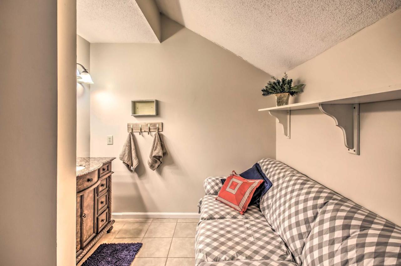 Myrtle Coastal Haven Less Than Quarter Mi To Shore! Holiday home Myrtle Beach