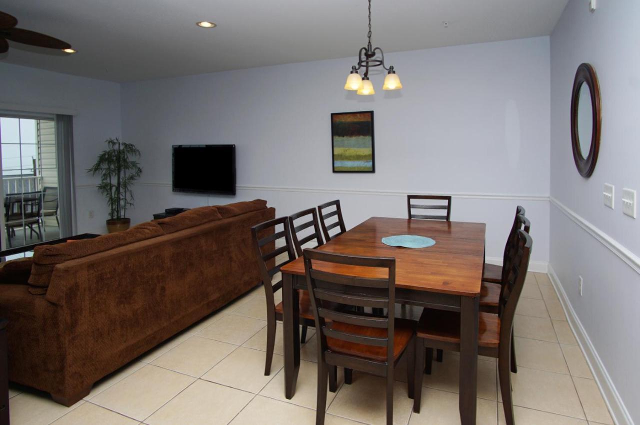 Coconut Grove 404 Holiday home *