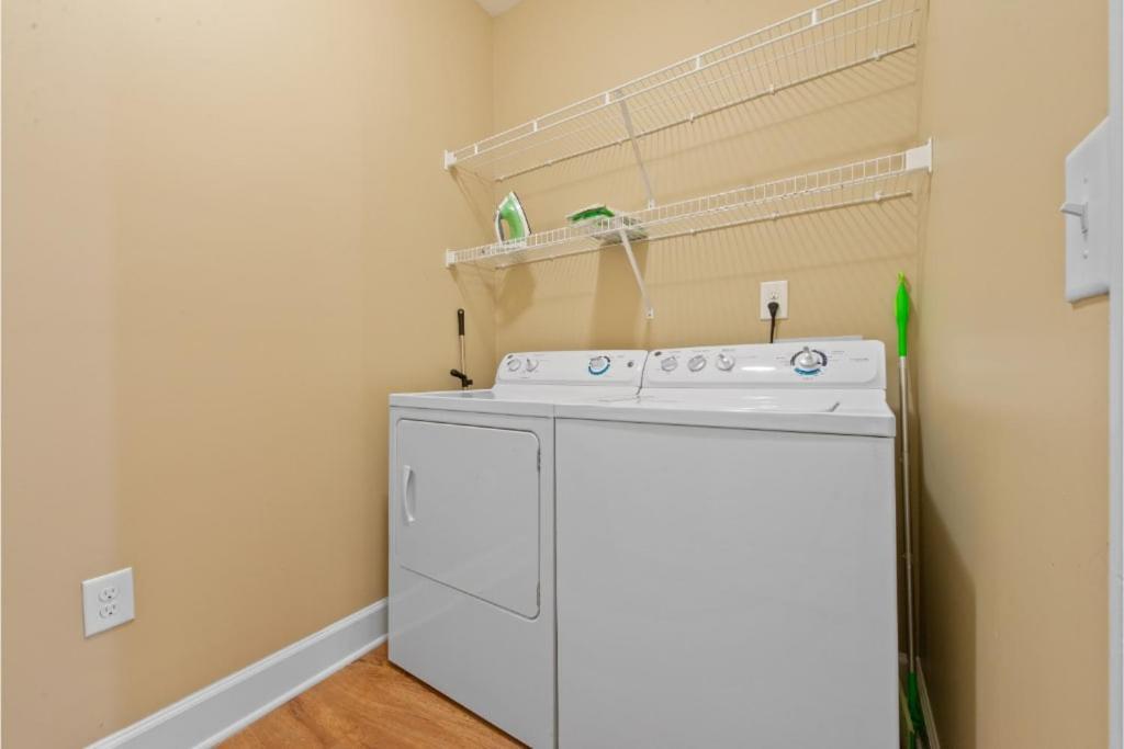 Viagem Prime Location 2br With Balcony, Gym & Pool
