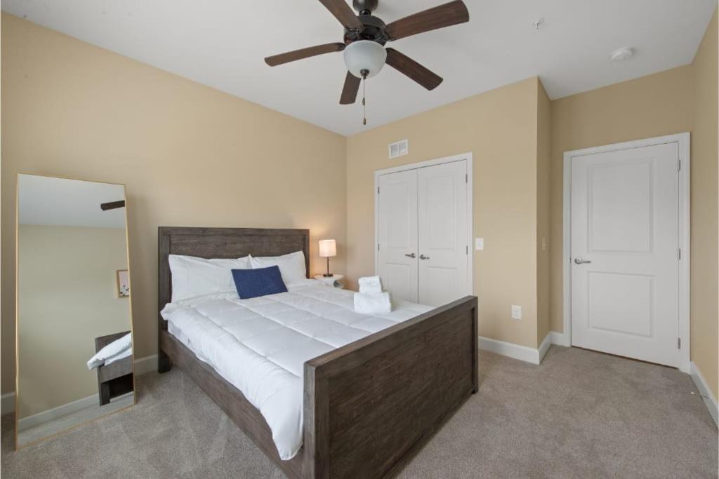 Viagem Prime Location 2br With Balcony, Gym & Pool Apartment