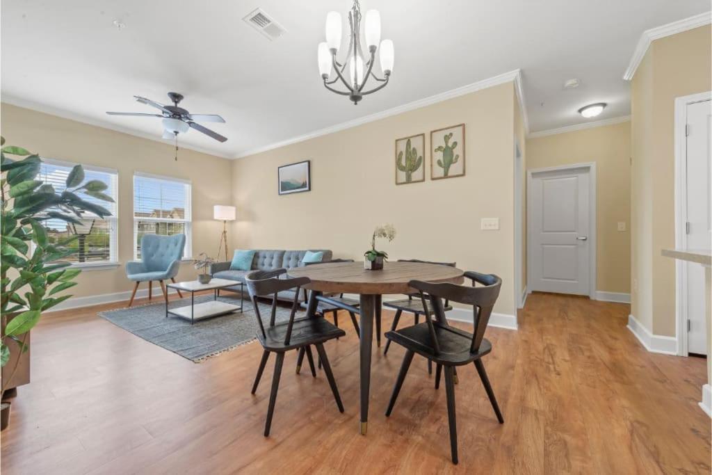 Viagem Prime Location 2br With Balcony, Gym & Pool Apartment Myrtle Beach
