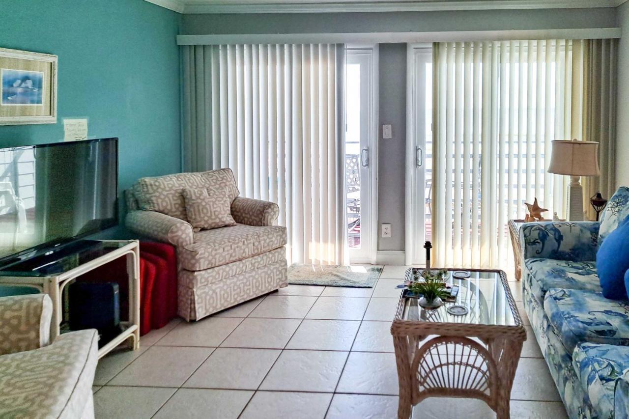 Apartment Beachfront Garden City With Balcony And Pool *