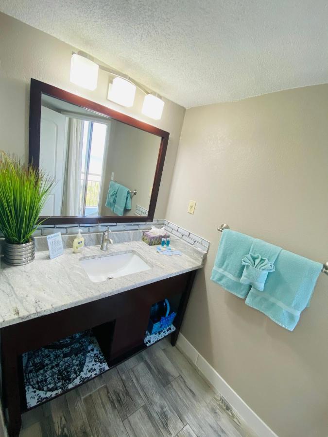 426 Belle Vue Magnificent Oceanfront With Two Balconies * Myrtle Beach