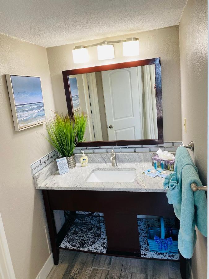 426 Belle Vue Magnificent Oceanfront With Two Balconies * Myrtle Beach