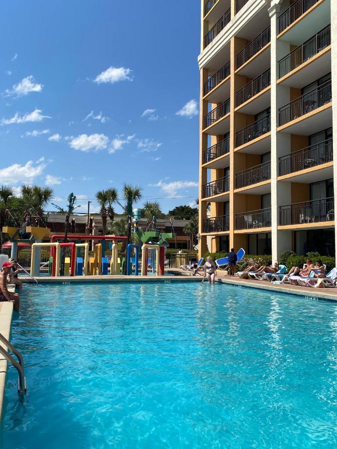 Azure Bliss Oceanfront Sleeps 6 *