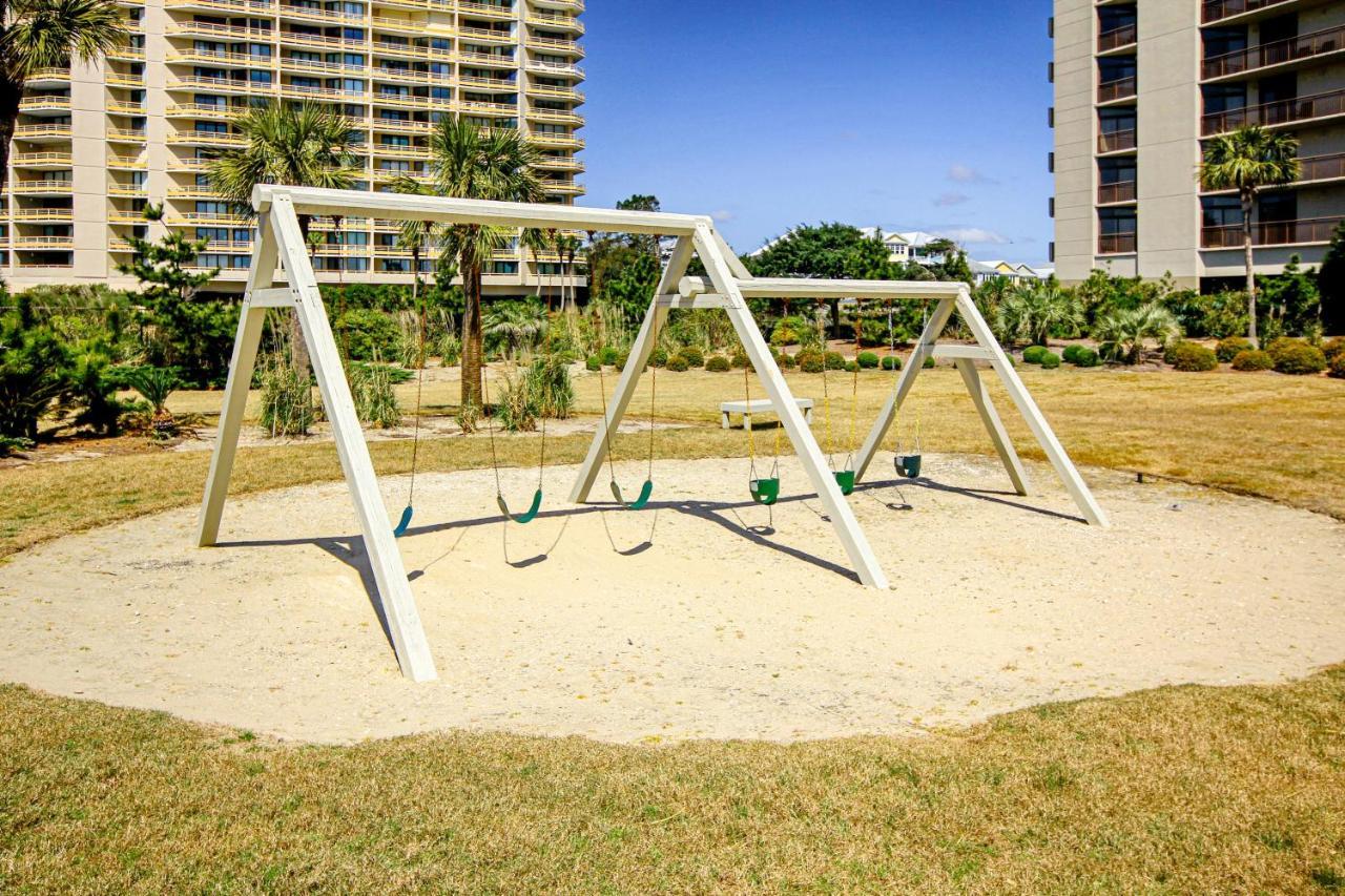 By The Sea & Fox Apartment