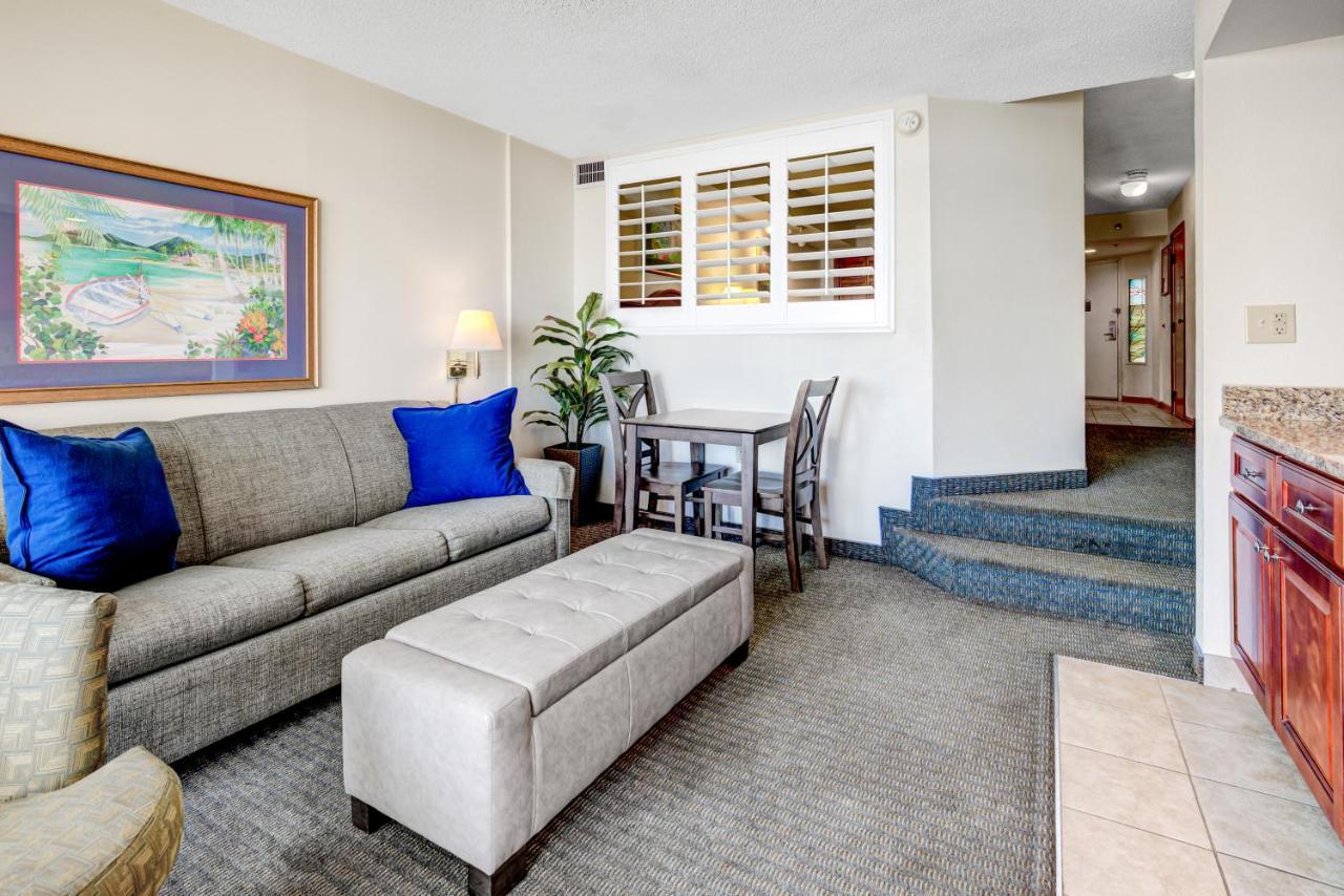 Cove Apartment *