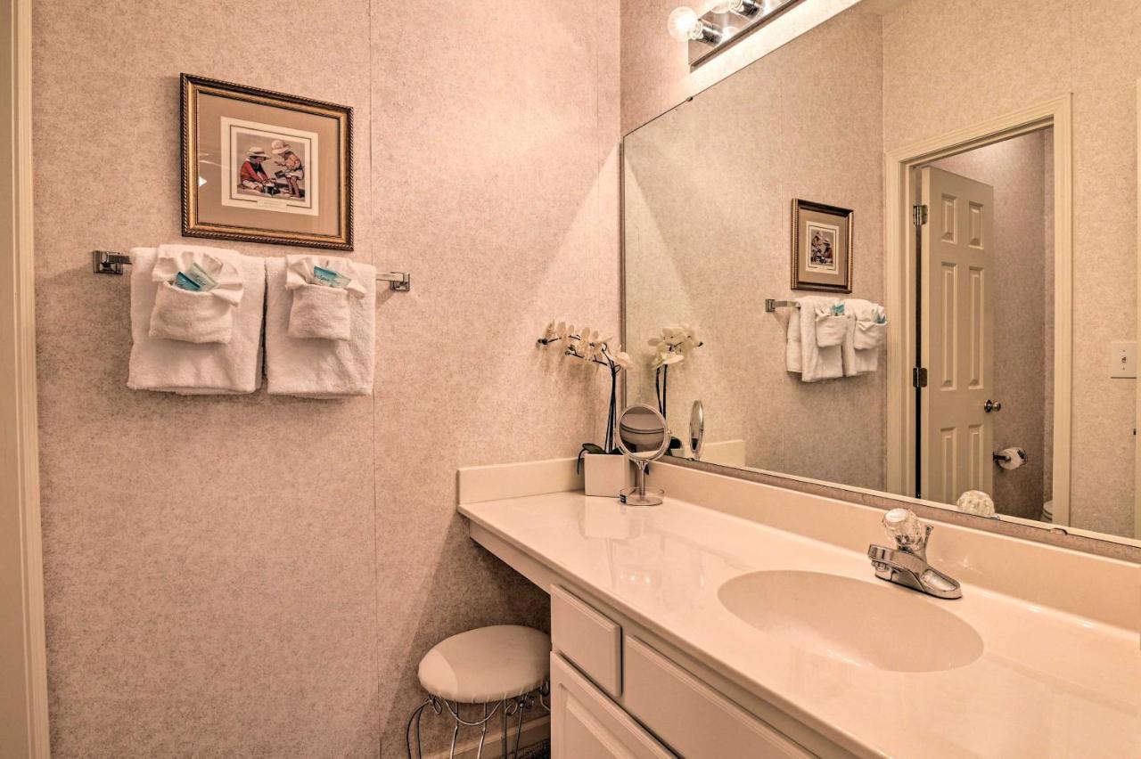 Cozy With Golf Course View 4 Mi To Shore! * Myrtle Beach