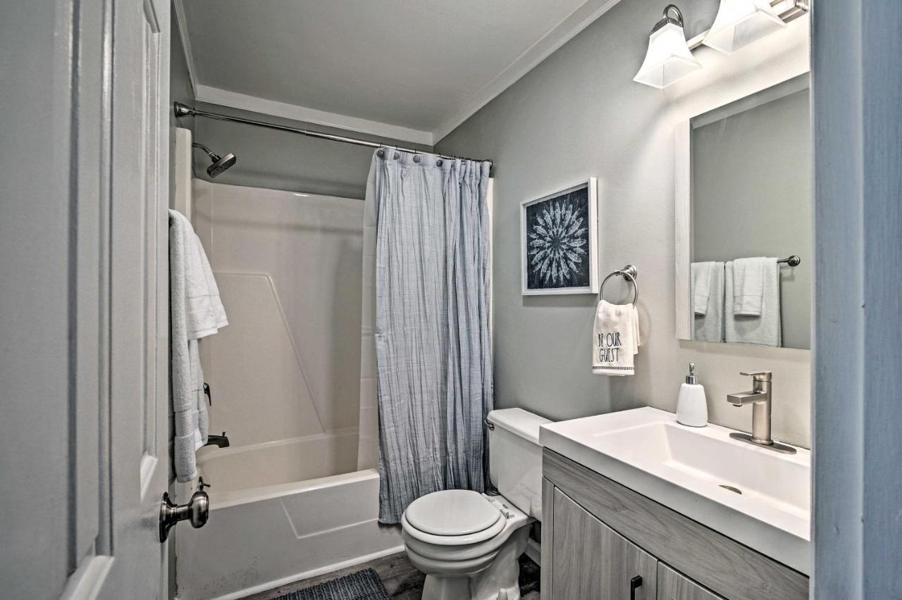 Apartment Surfside Couples Retreat With Balcony! *