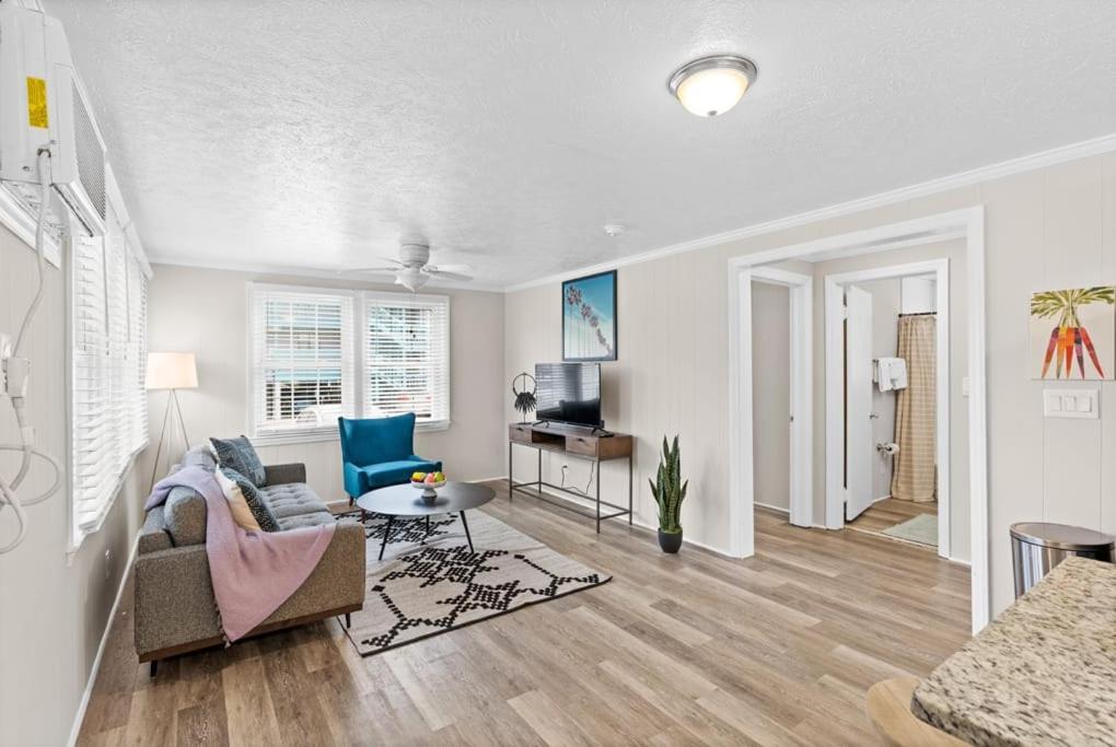 Viagem Bright 2br With Patio And Parking Apartment Myrtle Beach