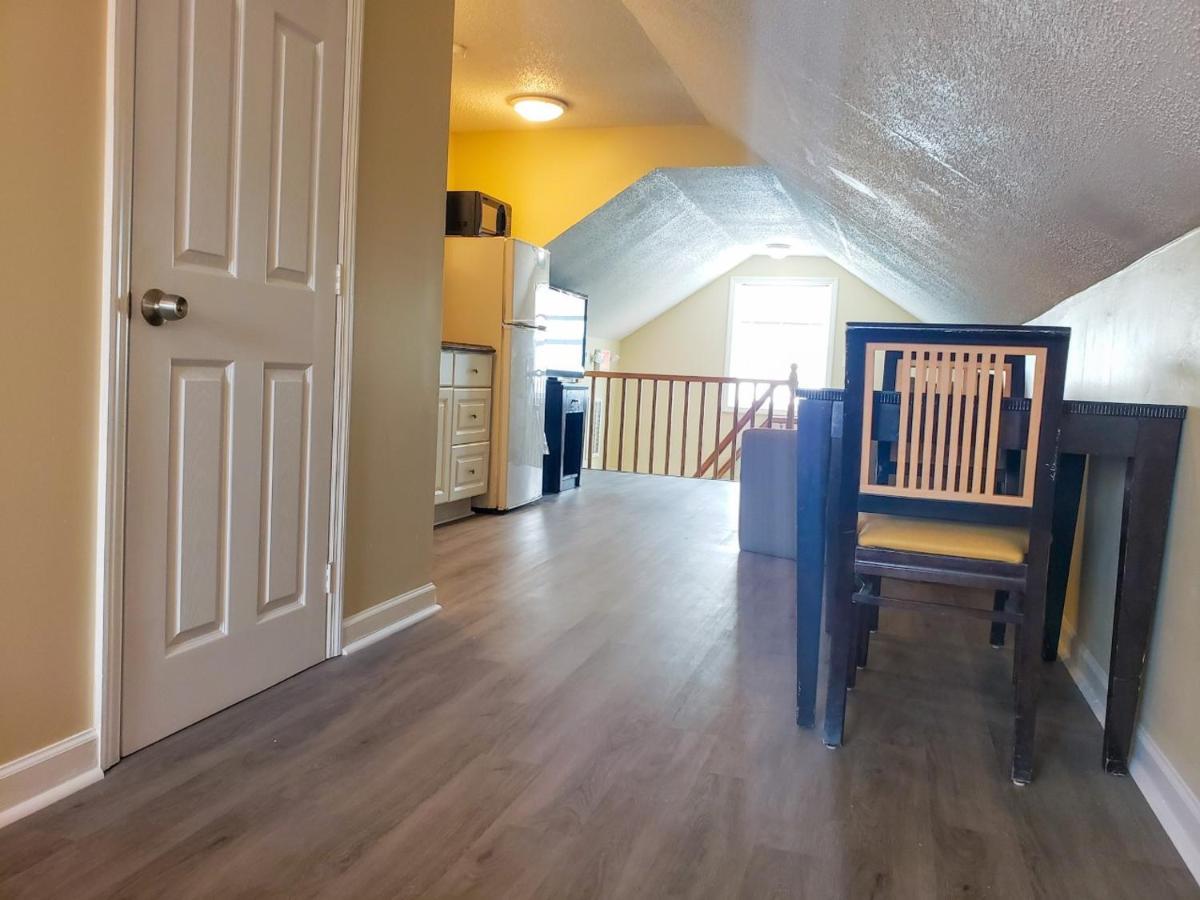 Garden City Unit G2 Apartment