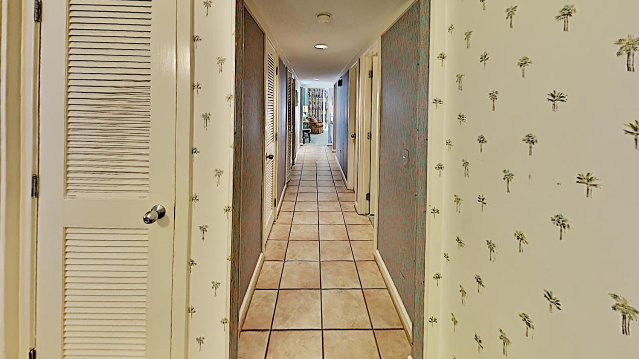 Holiday home Away From Home! Bright Amenities *
