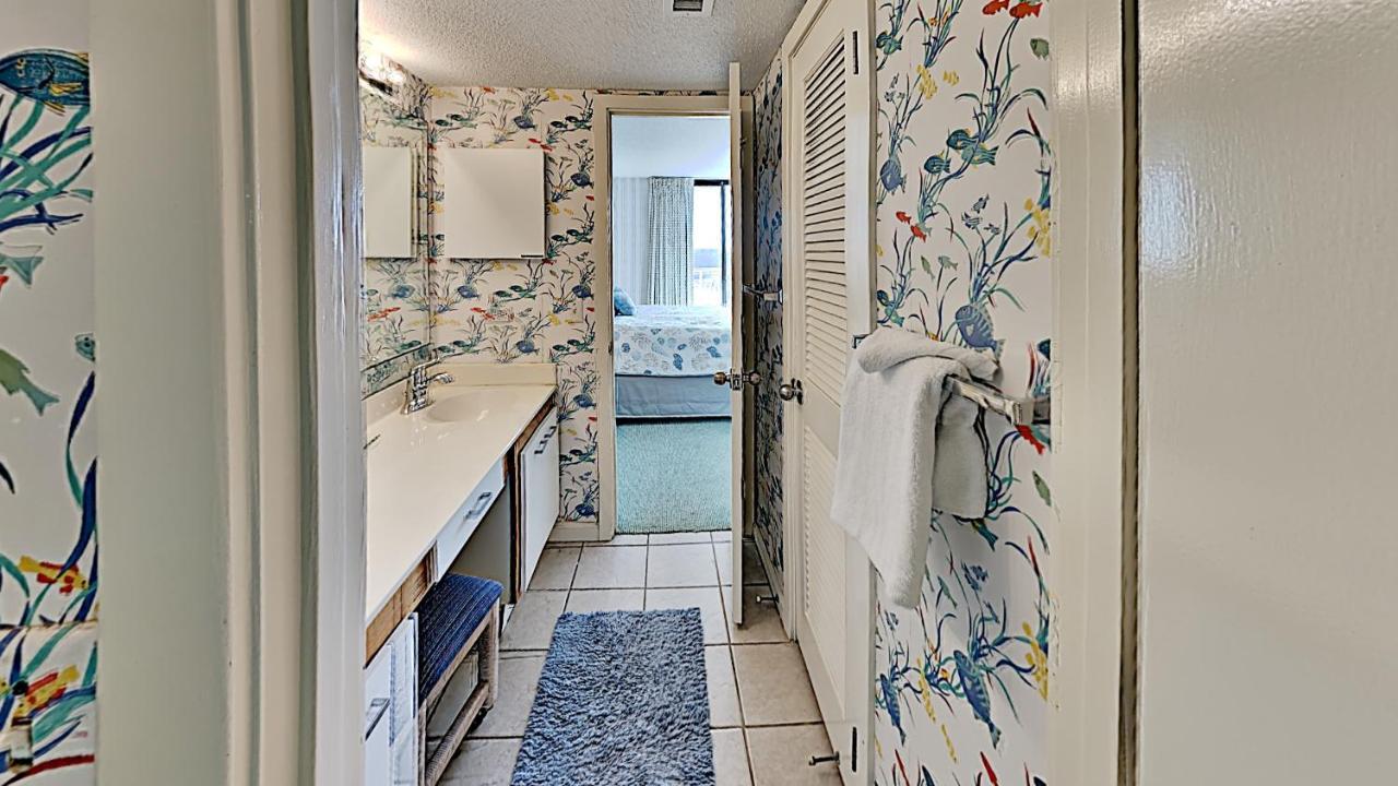 Holiday home Away From Home! Bright Amenities