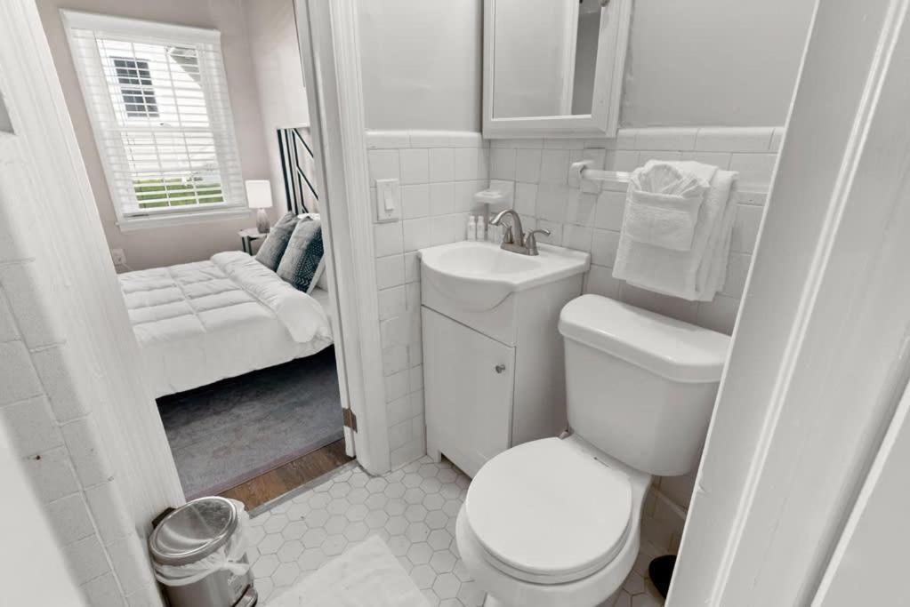 Cozy And 2br Parking 2min Walk To Myrtle Beach