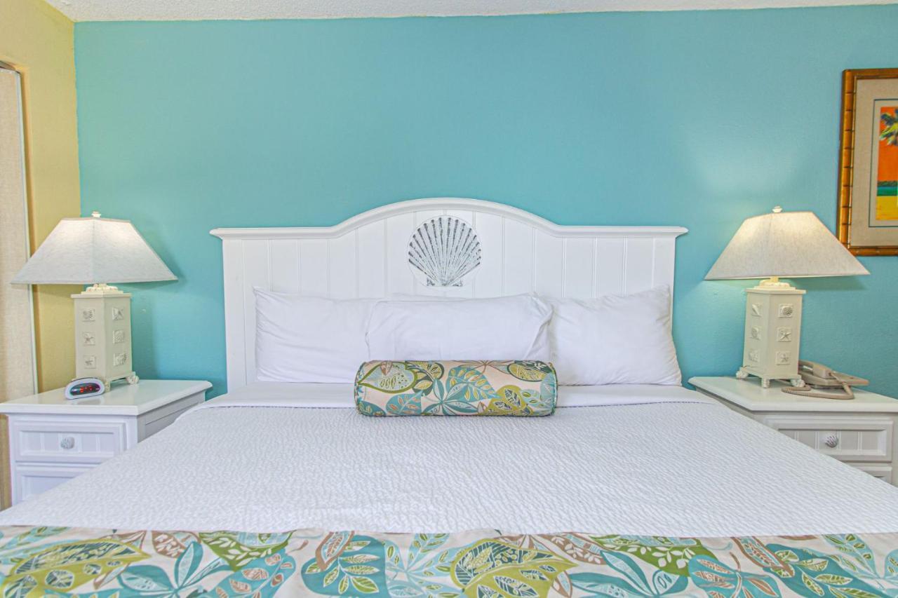 Direct Oceanfront King Monterey Bay 1115 Sleeps 6 Guests Holiday home Myrtle Beach