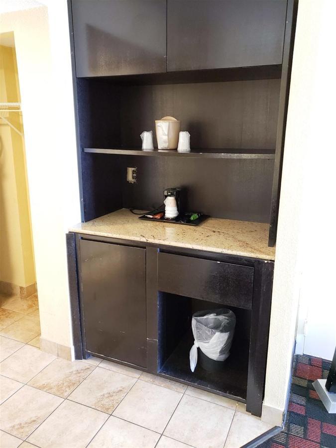 Unit 603 At Sun N Sand Holiday home