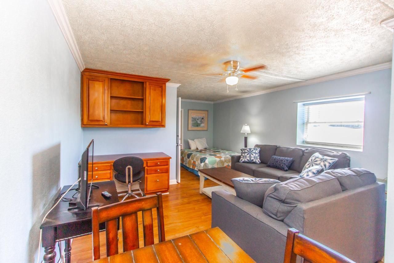 Holiday home Wave Rider 301 *