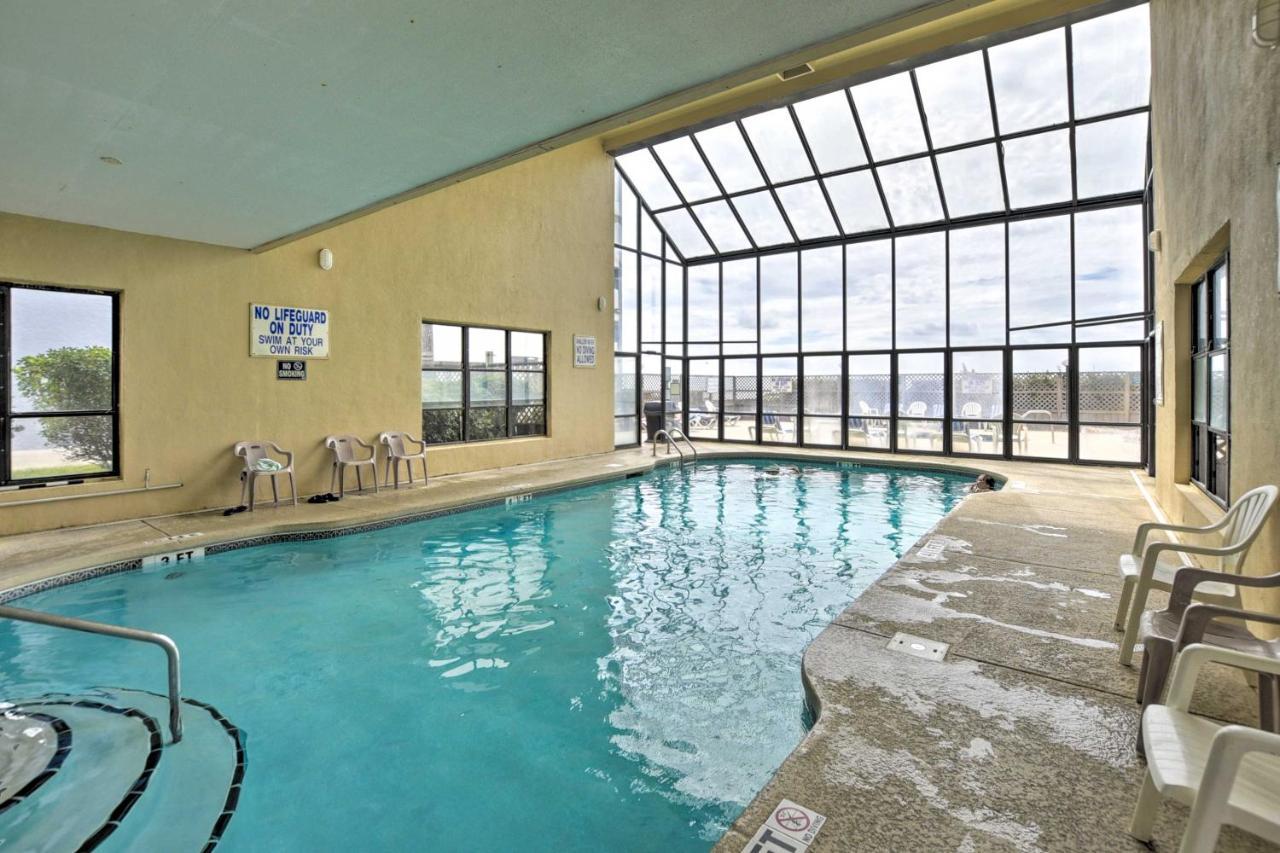 North Myrtle With Balcony And Views! Apartment