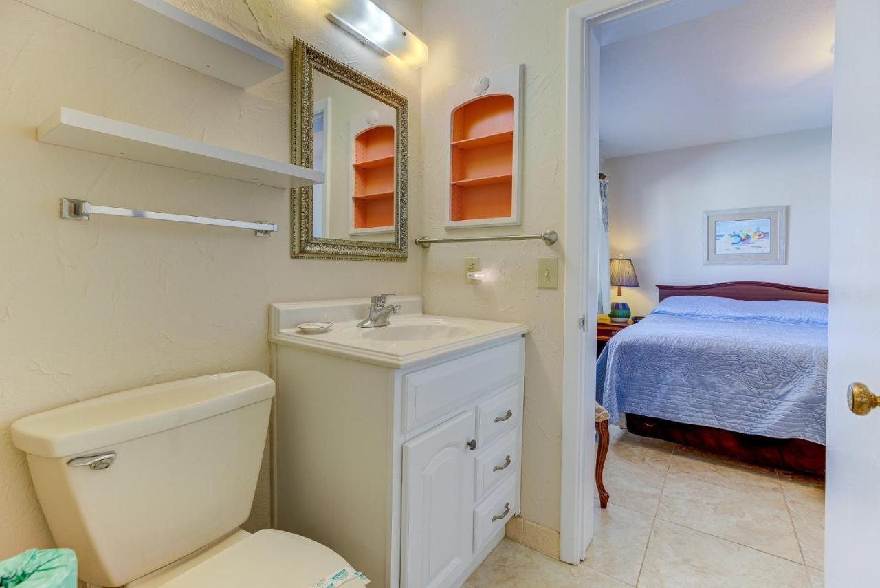 Holiday home Oceanfront Pool Hot Tub Kitchen Washer Dryer Downtown Myrtle Beach