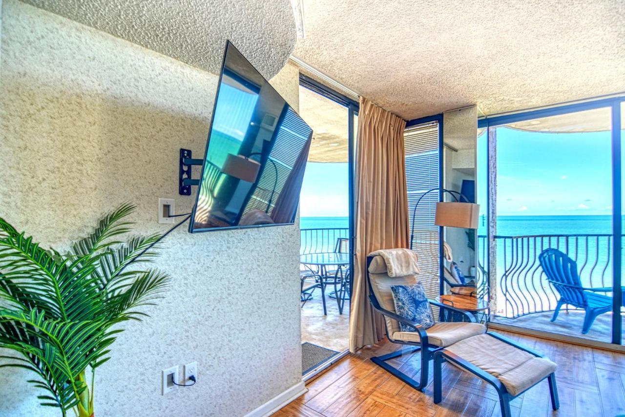 Ocean Front, Private Balconies Aparthotel