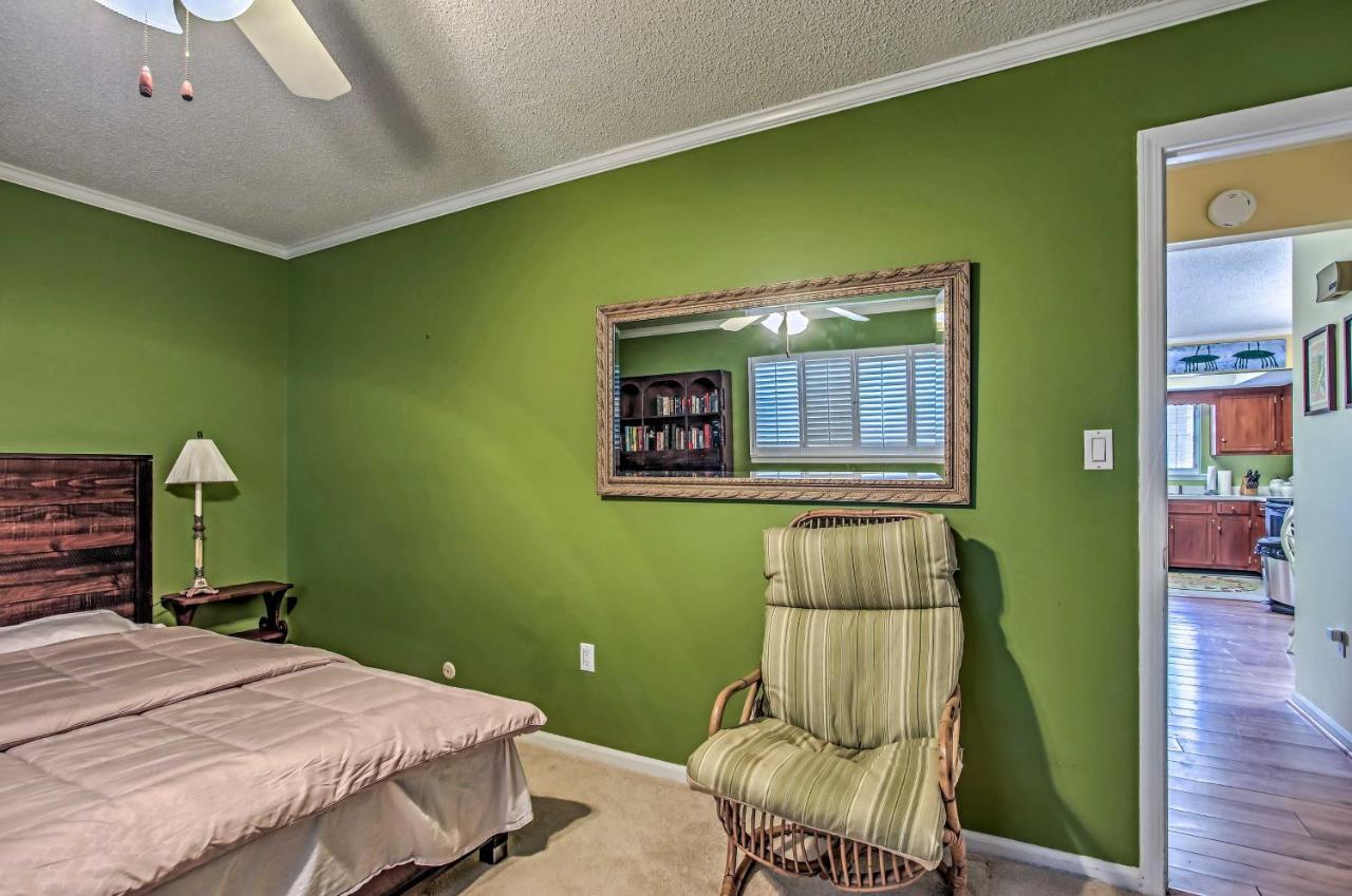 Holiday home North Myrtle With Patio - Walk To Beach! Myrtle Beach