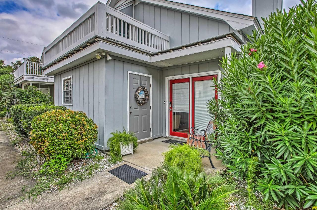 Holiday home North Myrtle With Patio - Walk To Beach! Myrtle Beach