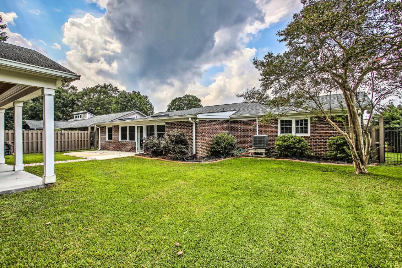 Holiday home Surfside Beach House - King Bed Less Than 2 Mi To Shore! *