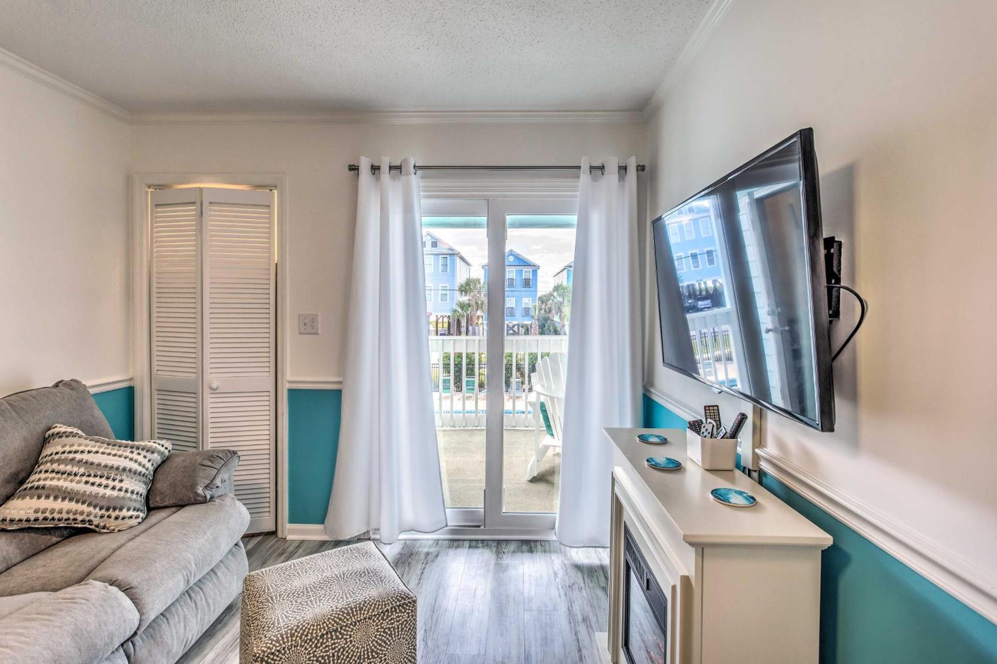 Apartment Surfside Escape With Pool - Walk To Ocean!